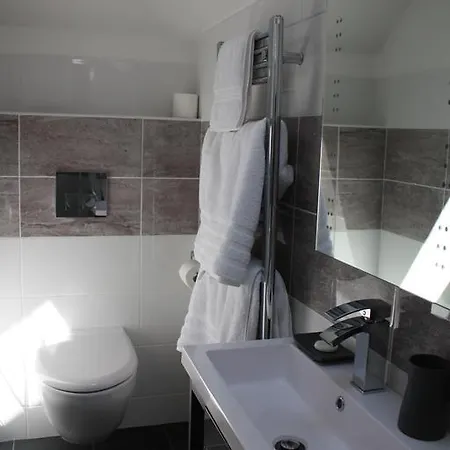 Linton Luxury